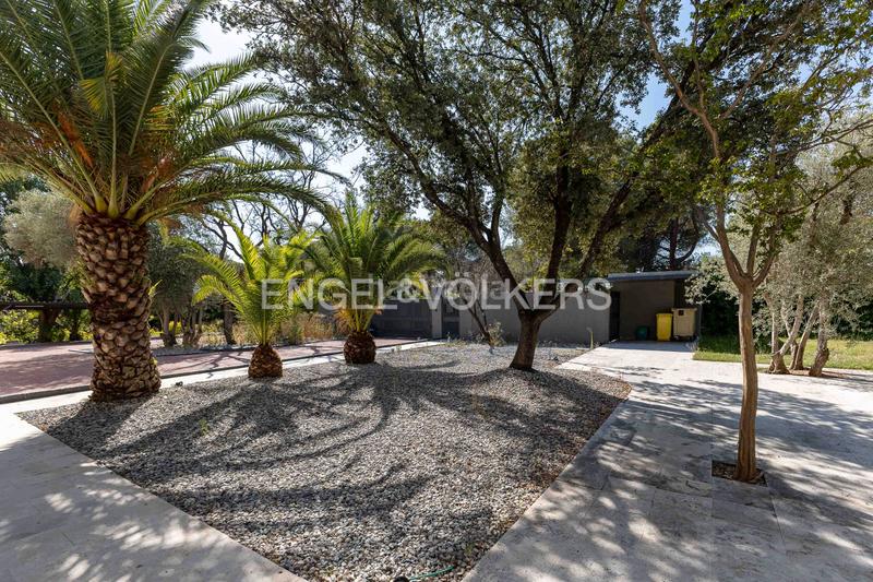 Foto 0b3e4872-2e98-4f2d-870b-015b526311d3. Location maison avec chauffage parking piscine dans La Moraleja