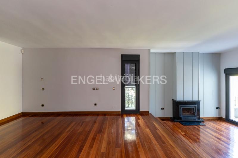 Foto 5b2a04d3-2030-47c1-916d-aa3972792928. Location maison avec chauffage parking piscine dans La Moraleja