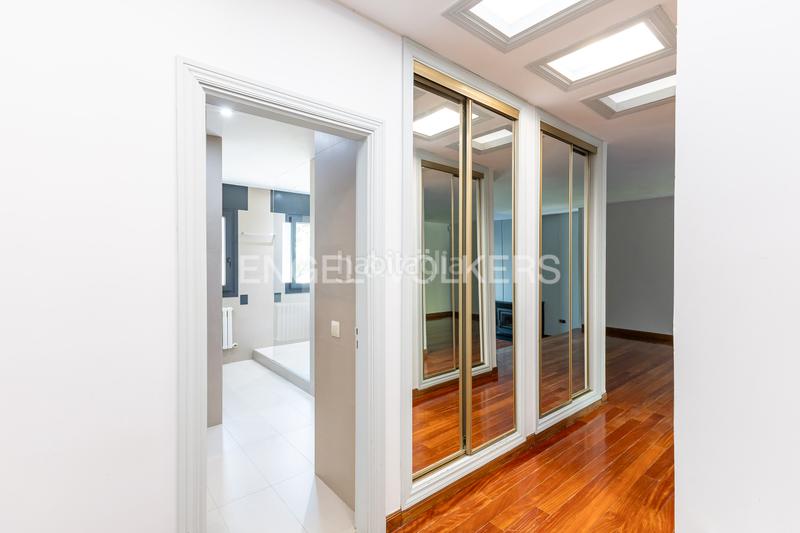 Foto 9261150d-5b68-4f0d-8f97-e886cfd9a946. Location maison avec chauffage parking piscine dans La Moraleja