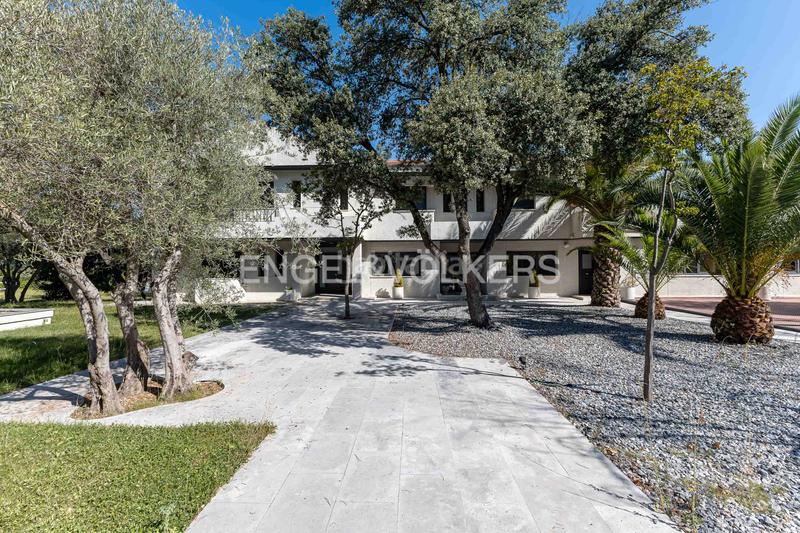 Foto 9190aefd-5e17-4921-a4e6-d760c62946db. Rent house with heating parking pool in urbanización La Moraleja La Moraleja