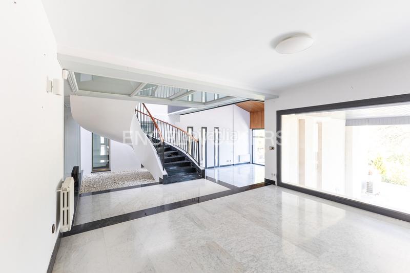 Foto c1e3cd54-cb03-4220-bcb8-d08e0114dece. Rent house with heating parking pool in urbanización La Moraleja La Moraleja