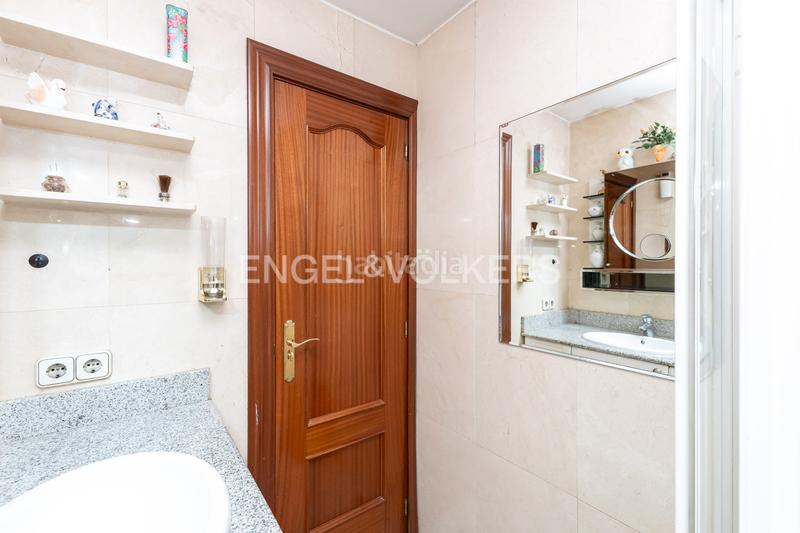 Foto cfd74c5a-b086-4c97-81fb-494dd7dfd291. Apartament amb calefacció a Pacífico Madrid