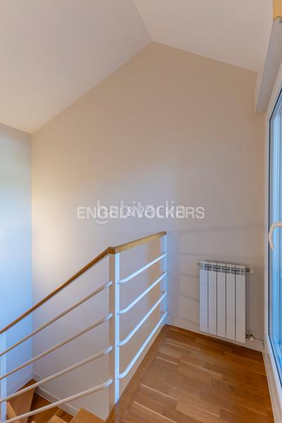 Foto e9d6dc10-8dfc-4918-b826-9e4c4ea4ca5a. Casa magnífico amplio chalet adosado en Norte Pozuelo de Alarcón