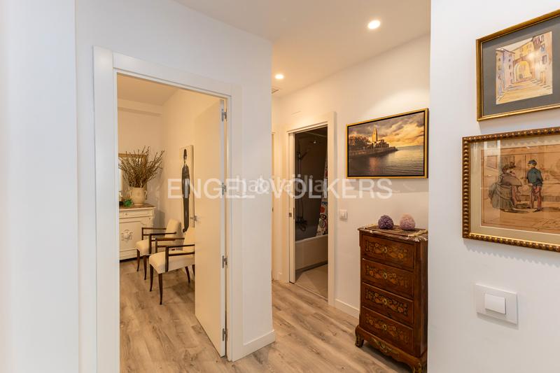 Foto b66a49f3-4314-487d-bab4-873b373b68d4. Apartament amb calefacció aparcament a Gaztambide Madrid