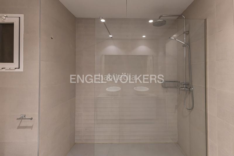 Foto e96a7e5b-9ba5-4927-8dd6-6849aeafe818. Apartament amb calefacció aparcament a Gaztambide Madrid