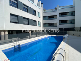 Lloguer Apartament  Avenida huerta grande. Piso a estrenar en pozuelo con piscina