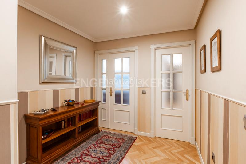 Foto 4542a135-55f8-449a-8319-2d50fed8f87a. Appartement avec chauffage parking piscine dans Aravaca Madrid