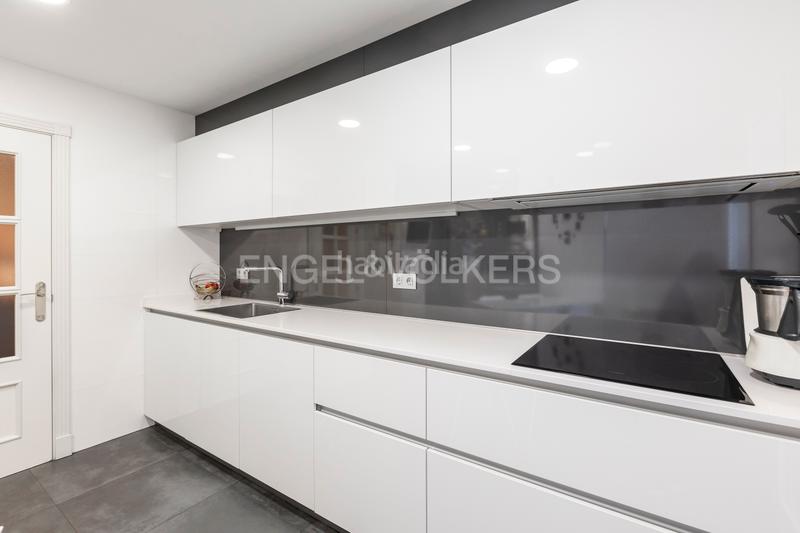 Foto 9104fc44-b507-4d6c-be3a-45280aa1d427. Appartement avec chauffage parking piscine dans Aravaca Madrid