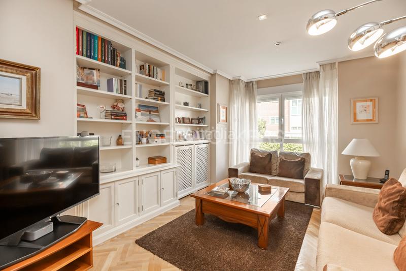 Foto ac22bff3-7562-46f2-853d-56a874428945. Appartement avec chauffage parking piscine dans Aravaca Madrid