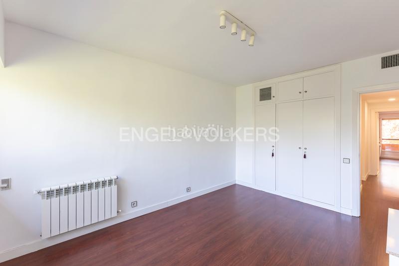 Foto 526ddecd-1af5-4104-8ff8-fed3218012fe. Location appartement avec chauffage parking piscine dans Madrid