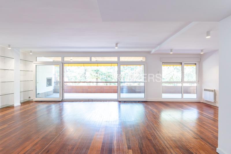 Foto c60b08a5-b323-424b-95bb-5cea44901d47. Location appartement avec chauffage parking piscine dans Madrid