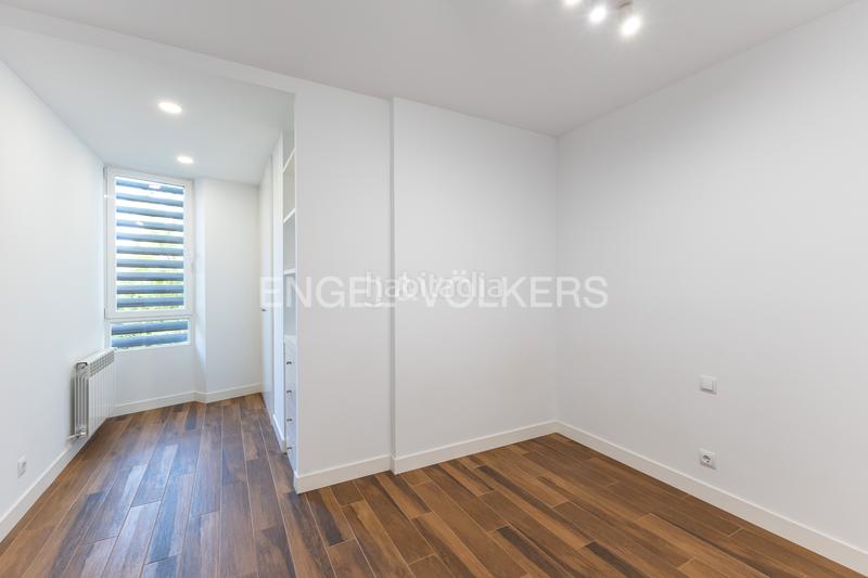Foto 68e7e7cc-b222-49ec-9abb-ecf01de4e2ca. Rent apartment with heating parking pool in Costillares Madrid