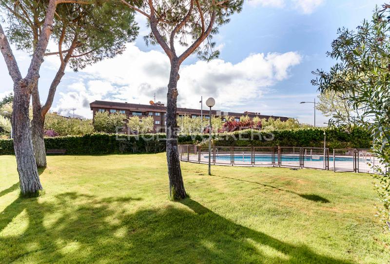Foto 1f4a0097-c79e-40b1-a4bf-f75e843f7563. Location maison avec chauffage parking piscine dans Pozuelo de Alarcón
