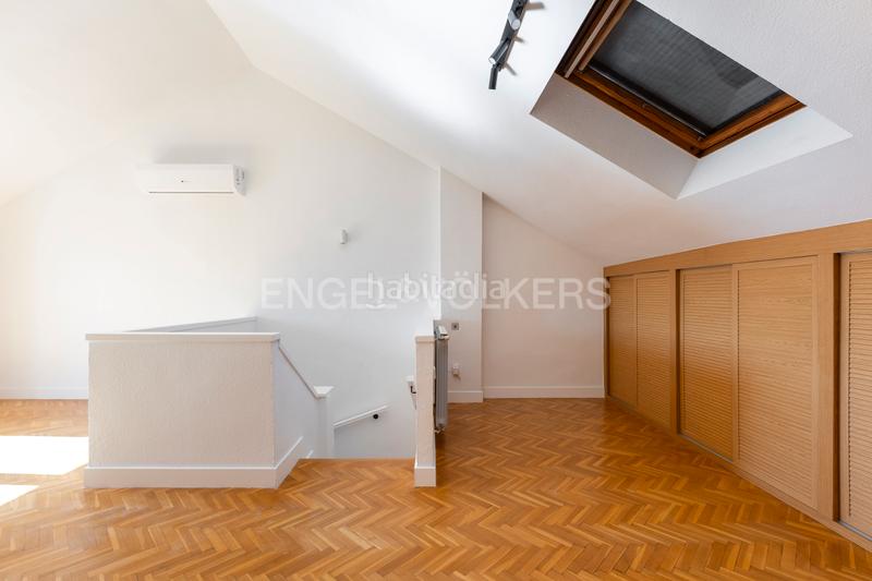 Foto ce4c2585-c425-4b8c-bd0d-3704ccd6b577. Location maison avec chauffage parking piscine dans Pozuelo de Alarcón