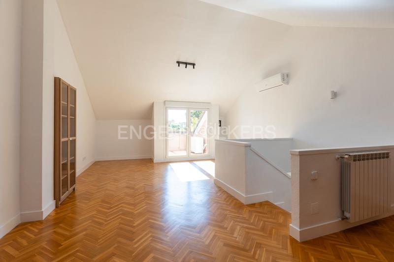 Foto 0f2454f8-a2af-4569-bcb4-4369a41bf12b. Rent house with heating parking pool in Avenida Europa Pozuelo de Alarcón