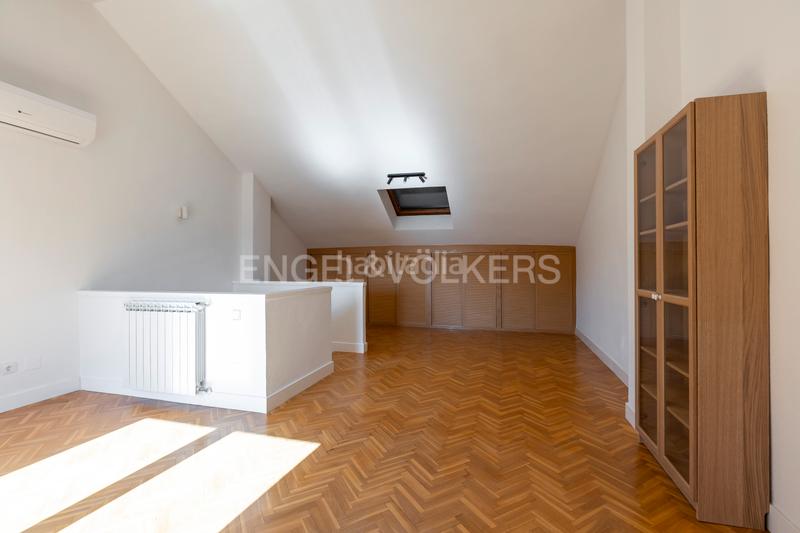 Foto 2df02df3-bbdf-4474-aefa-14fee3c92f69. Rent house with heating parking pool in Avenida Europa Pozuelo de Alarcón