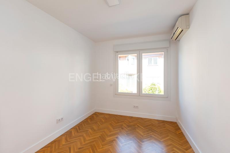 Foto 78b5449d-dbdd-4017-8189-64b6e4502e13. Rent house with heating parking pool in Avenida Europa Pozuelo de Alarcón