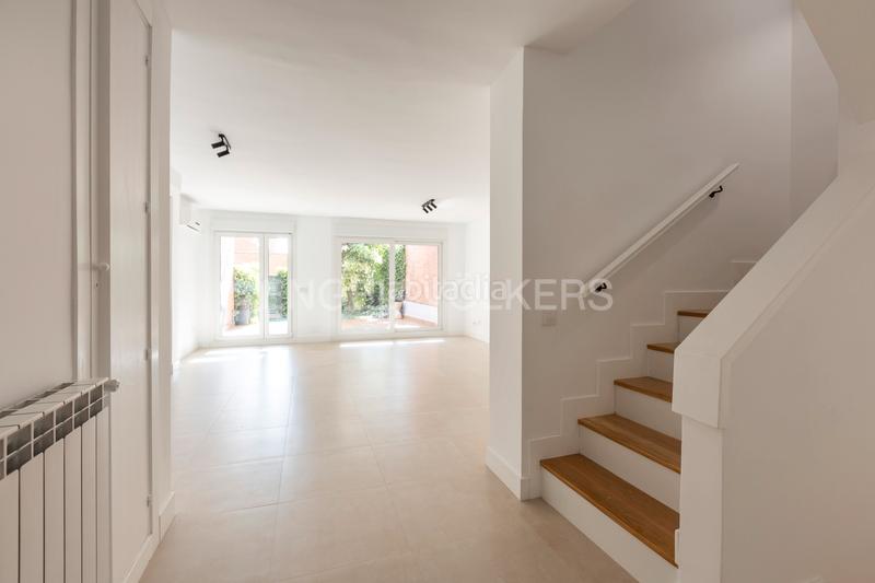 Foto d387cd8f-f309-4533-bc9b-b4472eb3a484. Rent house with heating parking pool in Avenida Europa Pozuelo de Alarcón