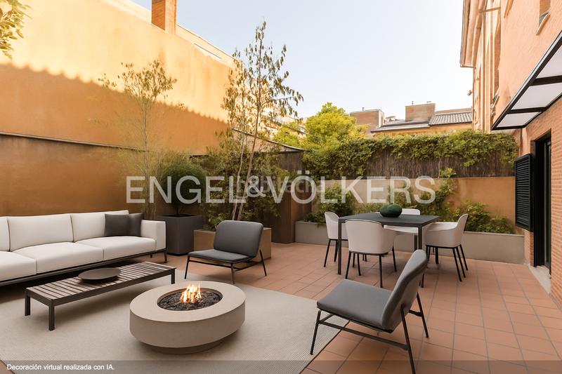 Foto 1cc2e59f-9aba-4805-a33e-33c4aa72da20. Apartamento oportunidad en arturo soria encantador piso para reformar en Colina. en Madrid