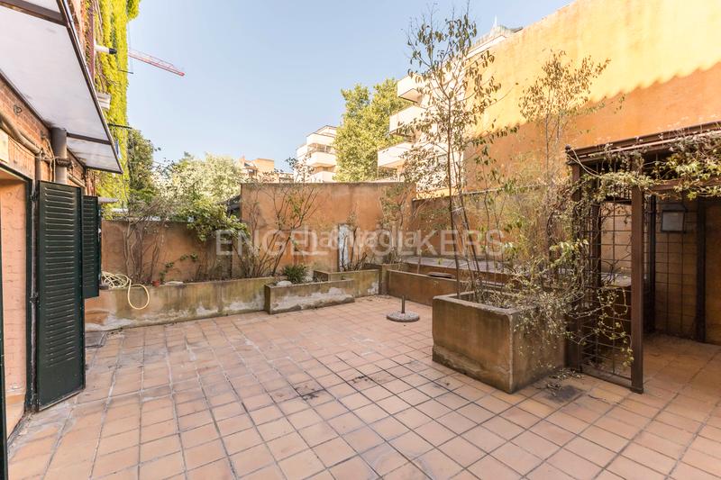 Foto b99c0ee7-81b2-4ef6-a5a2-73a07f30a882. Apartamento oportunidad en arturo soria encantador piso para reformar en Colina. en Madrid