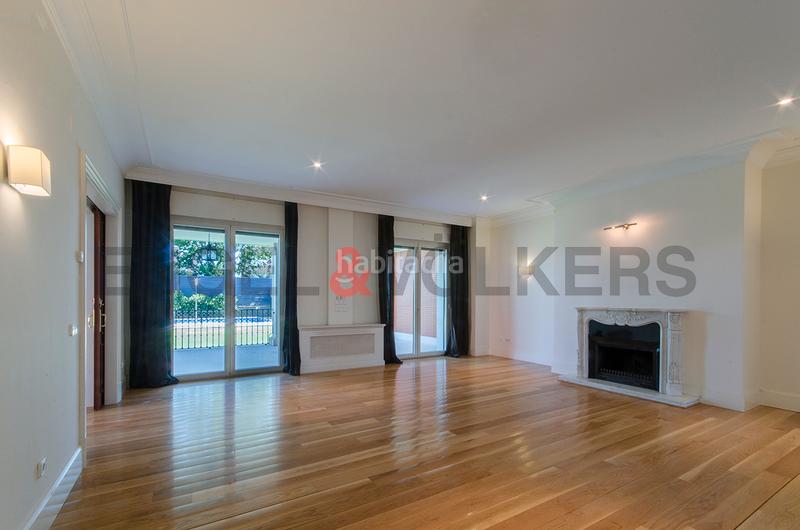 Foto 83016fbd-fa97-4d8c-9e21-95ae7b58f0d5. Alquiler casa adosada pareado en diplomáticos en alquiler. en Madrid