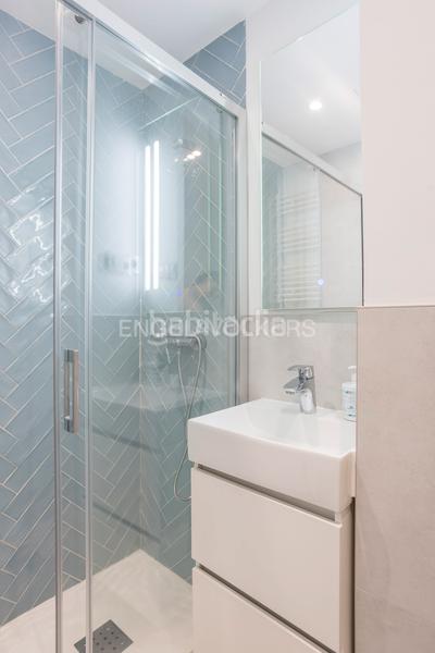 Foto 0d362abb-9d24-484e-9dda-4cfa53d7176b. Apartamento excepcional piso reformado junto al retiro en Madrid