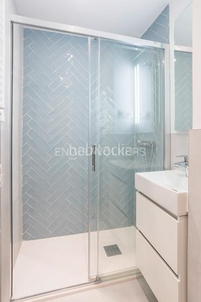 Foto 66cf8967-03f6-46a5-adf4-278ef1b02087. Apartamento excepcional piso reformado junto al retiro en Madrid