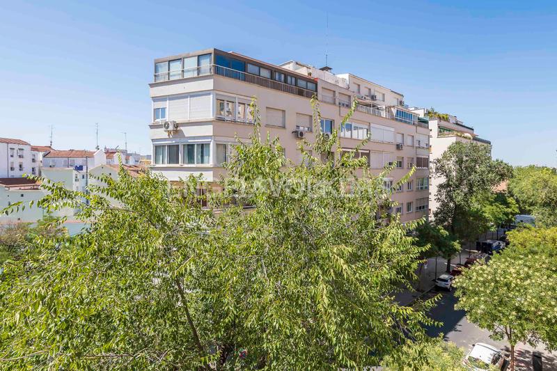 Foto 9ad373e2-5ef3-4a90-b820-337cf439083a. Apartamento excepcional piso reformado junto al retiro en Madrid