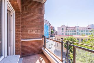 Apartament a Pacífico. Excepcional piso reformado junto al retiro