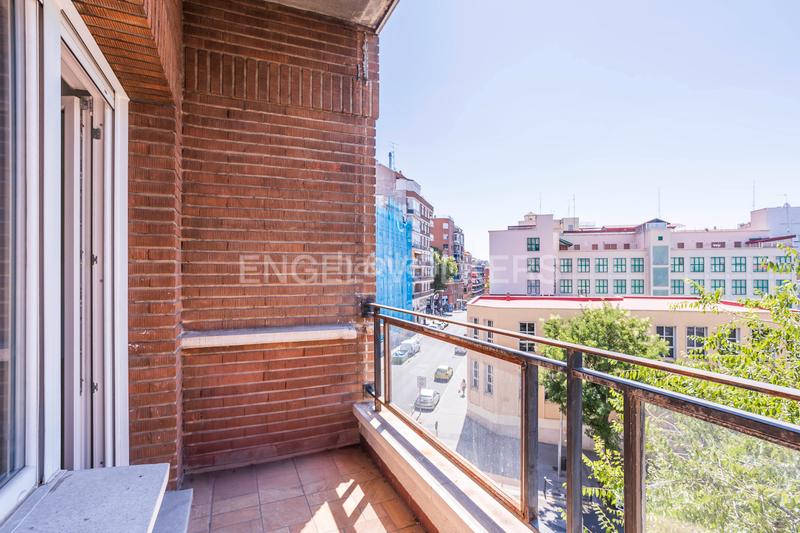 Foto a771b8bc-adaf-448e-b8f6-9cbf6d1dfebc. Apartamento excepcional piso reformado junto al retiro en Madrid