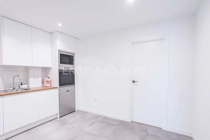 Foto e2330fb6-8e72-4c7c-a49d-d7d7ac1201ec. Apartamento excepcional piso reformado junto al retiro en Madrid