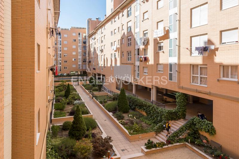 Foto 1f75d103-c10e-4e7e-9700-220c03c3fbf9. Appartement avec chauffage parking piscine dans Butarque Madrid