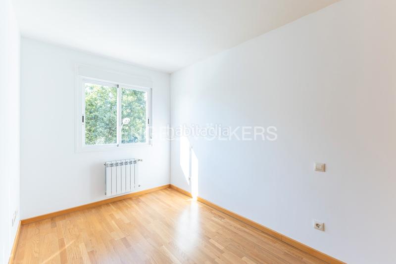 Foto 78940009-b673-454a-8afc-2ff6be01f841. Appartement avec chauffage parking piscine dans Butarque Madrid