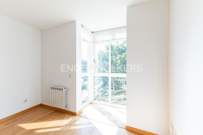 Foto b93c9bd8-2547-471a-87a1-bb359370f5b7. Appartement avec chauffage parking piscine dans Butarque Madrid