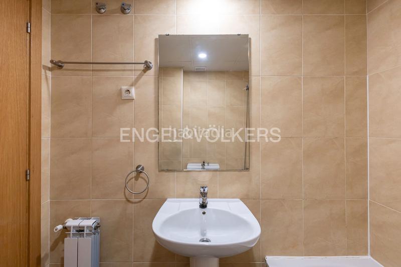 Foto cd7b22fa-b9b5-47eb-a7d4-880a283566a8. Appartement avec chauffage parking piscine dans Butarque Madrid