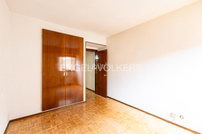 Foto 13f8b116-daf8-4207-875f-dea6a316638a. Piccolo appartamento con riscaldamento parcheggio piscina in Madrid