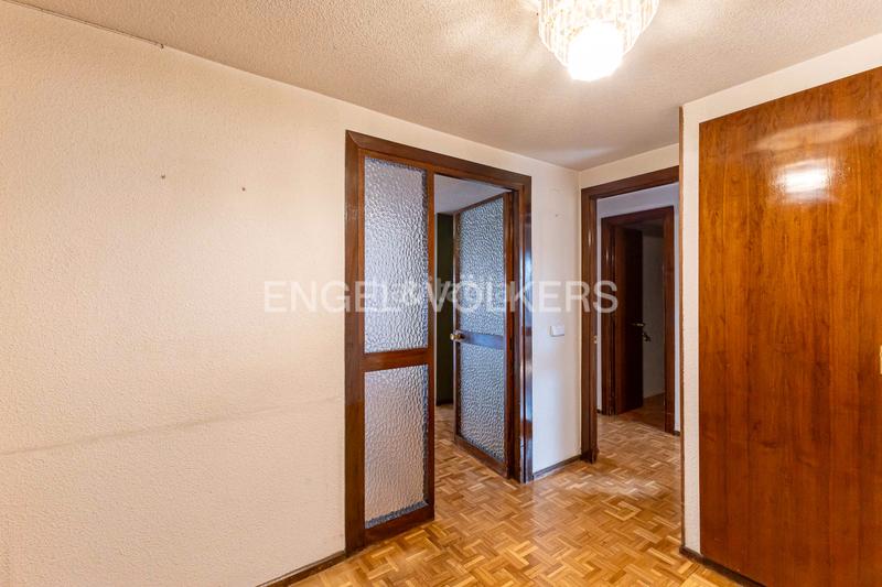 Foto 17e9c281-56f1-4e49-a7c7-3da29b2e9538. Piccolo appartamento con riscaldamento parcheggio piscina in Madrid