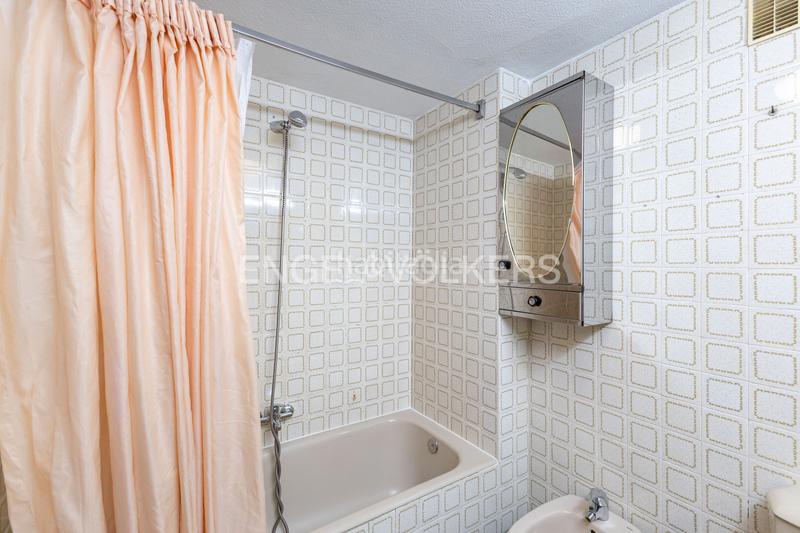 Foto 2670bbd3-3cd0-4fae-b9b9-84d80ff7e7a7. Piccolo appartamento con riscaldamento parcheggio piscina in Madrid