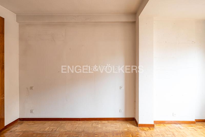 Foto 4fa9aaf0-26bf-48ac-b4cc-2ab4960a2302. Piccolo appartamento con riscaldamento parcheggio piscina in Madrid