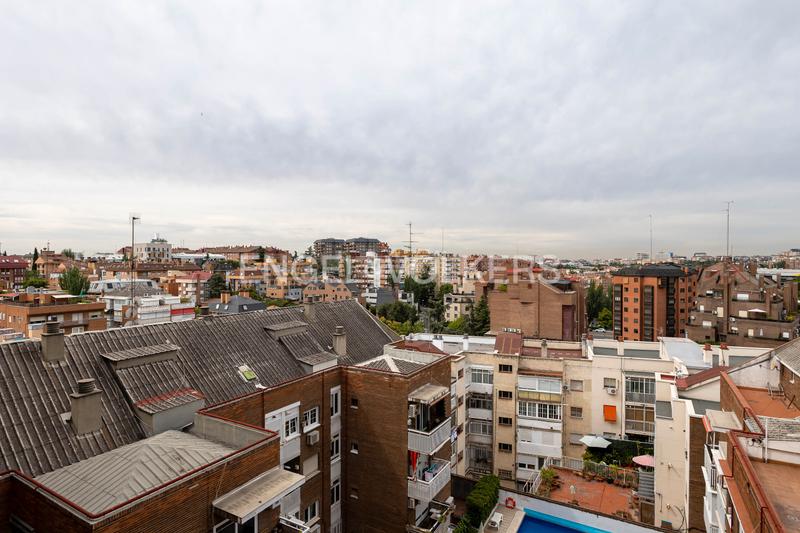 Foto 77228089-817d-49d7-a2d7-377454da32b3. Piccolo appartamento con riscaldamento parcheggio piscina in Madrid