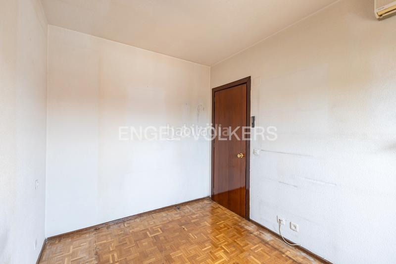 Foto 94dcc468-48dc-4636-b7fd-80c35f8097bd. Piccolo appartamento con riscaldamento parcheggio piscina in Madrid