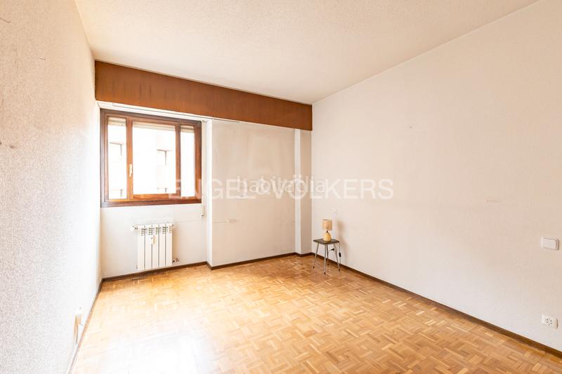 Foto 9d324c81-fc4c-443b-90c2-1017eaca7d08. Piccolo appartamento con riscaldamento parcheggio piscina in Madrid