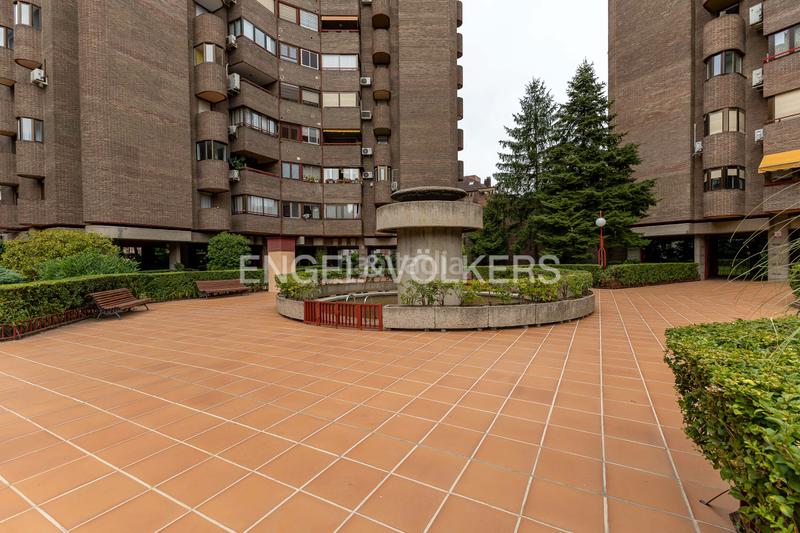 Foto c30488bf-bdbc-4ec9-9813-3c08ada1e3cc. Piccolo appartamento con riscaldamento parcheggio piscina in Madrid