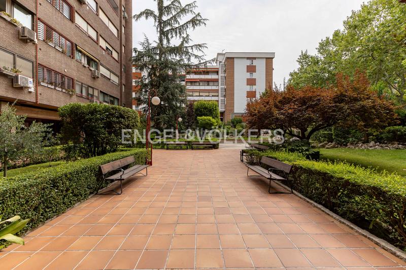 Foto e58f04fc-e75a-481c-98a2-850c26a844b0. Piccolo appartamento con riscaldamento parcheggio piscina in Madrid