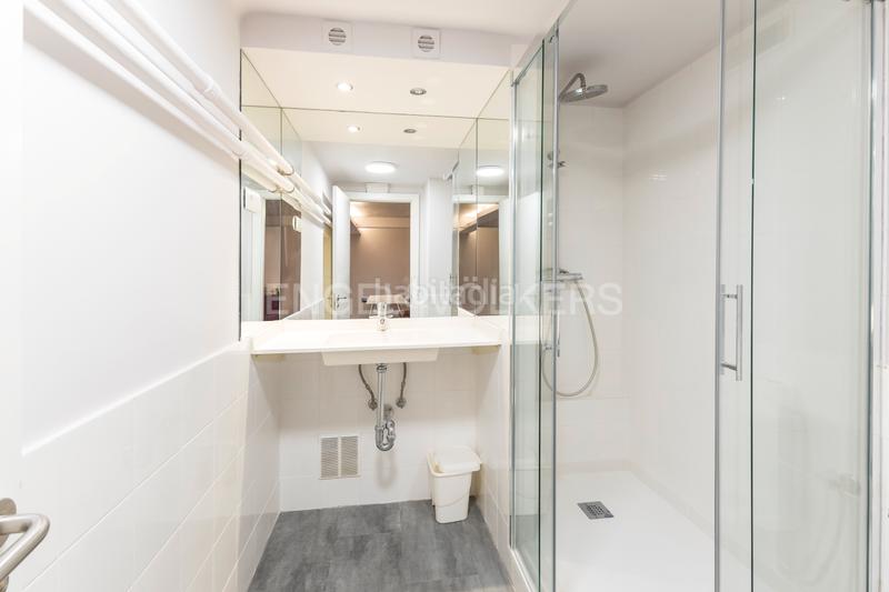 Foto 3a8088ad-5334-4592-bdc4-0355256db26b. Loft mit heizung in Fuente del Berro Madrid