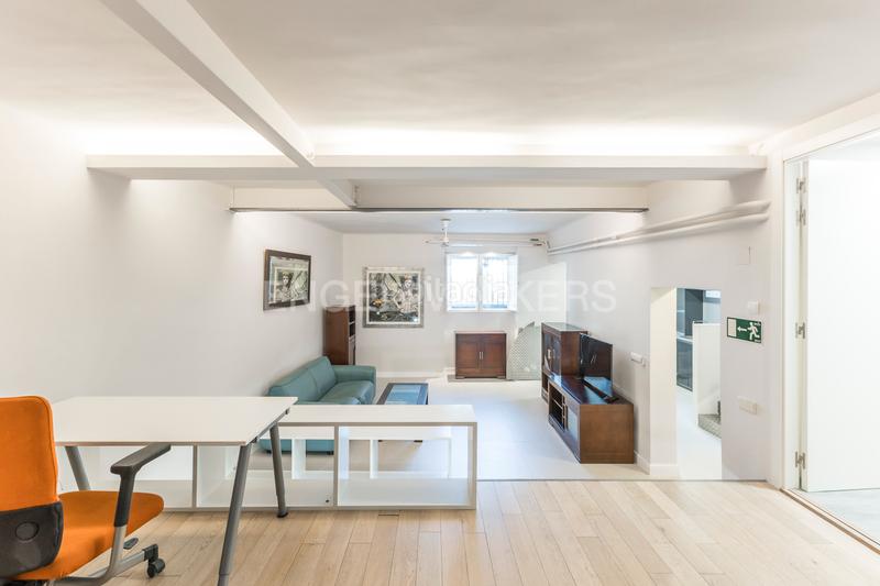 Foto 5f27ba4b-0137-41e8-a9e5-47b624f1fc74. Loft mit heizung in Fuente del Berro Madrid