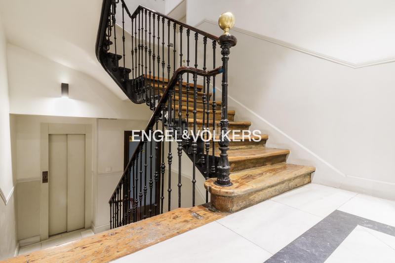 Foto 20932c2e-ab5f-4624-8103-e806eea8db75. Rent apartment with heating in Justicia-Chueca Madrid