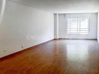 Lloguer Apartament a Argüelles. Piso con agradables vistas verdes y a 3 min. de principio pío