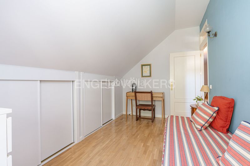 Foto 60397454-1468-471a-b28d-397f5e6e19f6. Casa amb calefacció a Centro-Manguilla Escorial (El)