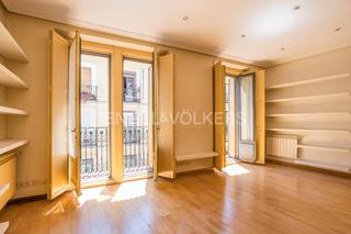 Apartamento en Justicia-Chueca. Importante oportunidad de inversión en justicia